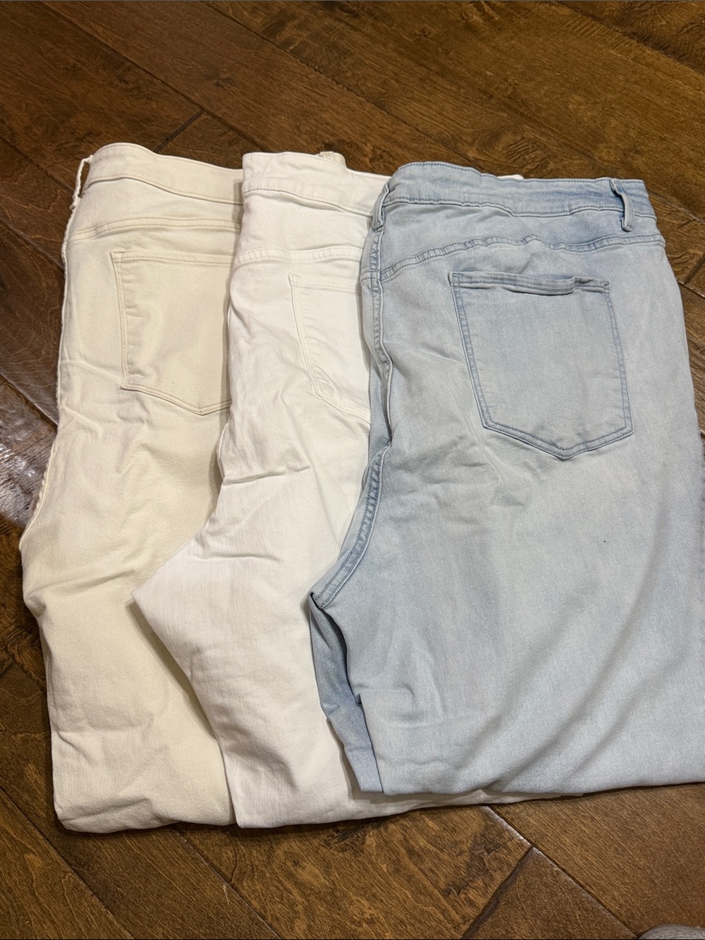 Rockstar Old Navy Women’s Skinny Jeans - Cream, White & Light Blue